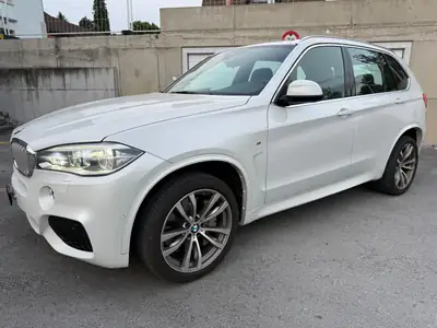 BMW X5 50i xDrive — SUV prestige 449 ch, M-Sportpaket, sans sinistre — côté