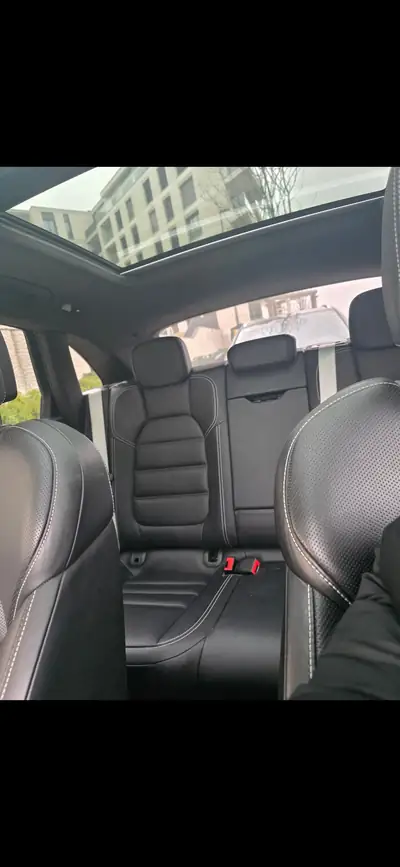 Porsche Macan 3.6 V6 Turbo Performance — 440 ch, Pack Carbone & Design Noir Intégral — Armaturenbrett