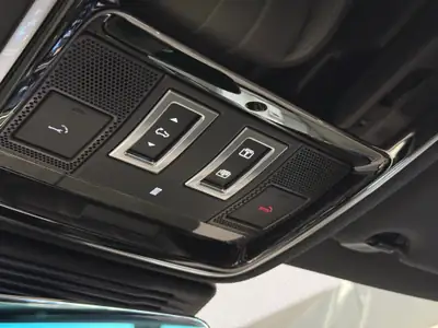Range Rover Velar R-Dynamic D 300 — Diesel MHEV hybride, 37'000 km seulement — Miniatura 19