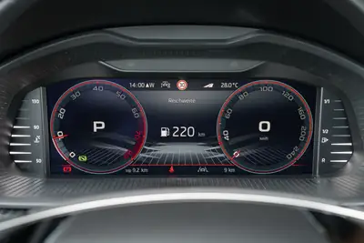 Skoda Scala 1.5 TSI Monte Carlo DSG — Berline dynamique, quasi neuve avec garantie constructeur — Miniature 17