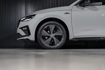 Skoda Scala 1.5 TSI Monte Carlo DSG — Berline dynamique, quasi neuve avec garantie constructeur — Miniature 27