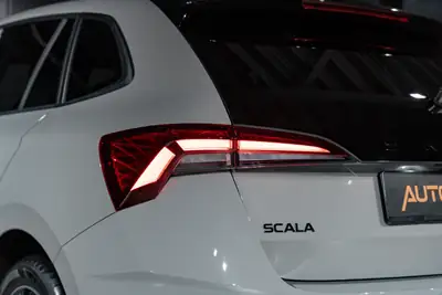 Skoda Scala 1.5 TSI Monte Carlo DSG — Berline dynamique, quasi neuve avec garantie constructeur — Miniature 26