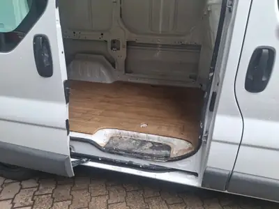 Opel Vivaro 2.0 CDTI 90 — Utilitaire compact fiable, sans sinistre, 154 800 km — detail