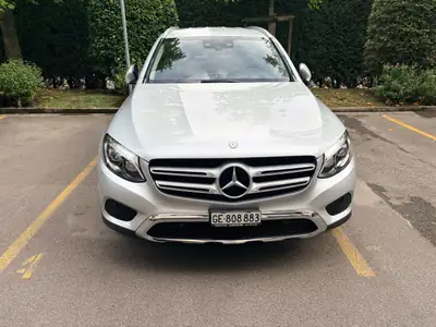 Mercedes-Benz GLC 220 d 4MATIC — SUV premium diesel, entretien impeccable — arrière