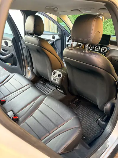 Mercedes-Benz GLC 220 d 4MATIC — SUV premium diesel, entretien impeccable — détail