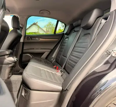 Alfa Romeo Stelvio 2.0 Super Q4 — SUV sportif essence, 280 ch, traction intégrale — Miniature 19