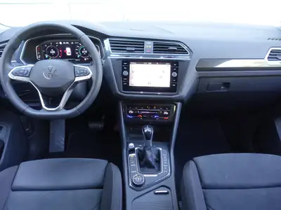 VW Tiguan 2.0 TDI SCR Elegance 4Motion — SUV premium diesel, 1ère main, impeccable — Miniature 11