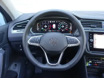 VW Tiguan 2.0 TDI SCR Elegance 4Motion — SUV premium diesel, 1ère main, impeccable — Miniature 13