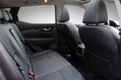 Nissan Qashqai 1.6 dCi Tekna — SUV compact fiable, automatique CVT, faible consommation — Miniature 12