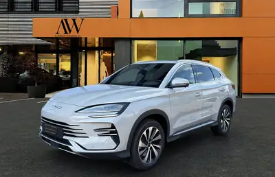BYD Seal U DM-i Design AWD — SUV hybride rechargeable haute gamme, 100 km seulement — arrière