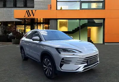 BYD Seal U DM-i Design AWD — SUV hybride rechargeable haute gamme, 100 km seulement — Miniature 7
