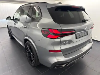 BMW X5 xDrive 40d M Sport Pro — 7 places, peu kilométré, luxe et puissance — côté