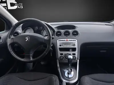 Peugeot 308 SW 2.0 HDi — Monospace 7 places, diesel économique, contrôle technique récent — Miniature 11