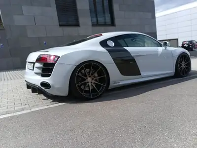 Audi R8 5.2 FSI V10 quattro — Supercar collector, 79'000 km, configuration carbone intégrale — dashboard