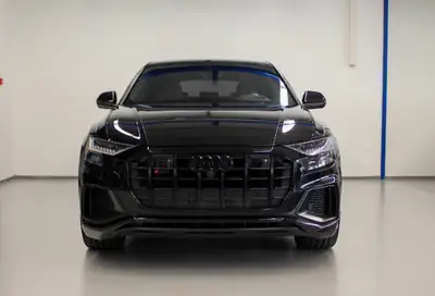 Audi SQ8 4.0 V8 TFSI Quattro — SUV haute performance, sans sinistre, 81000 km — vista esterna
