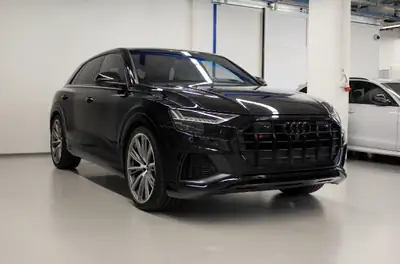 Audi SQ8 4.0 V8 TFSI Quattro — SUV haute performance, sans sinistre, 81000 km — vista posteriore