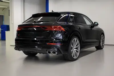 Audi SQ8 4.0 V8 TFSI Quattro — SUV haute performance, sans sinistre, 81000 km — cruscotto