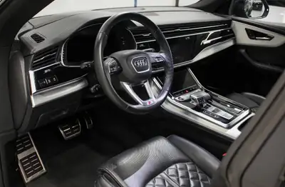 Audi SQ8 4.0 V8 TFSI Quattro — SUV haute performance, sans sinistre, 81000 km — Miniatura 10