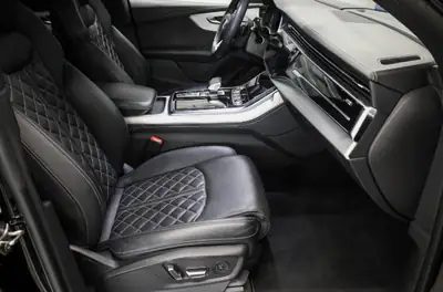 Audi SQ8 4.0 V8 TFSI Quattro — SUV haute performance, sans sinistre, 81000 km — Miniatura 13