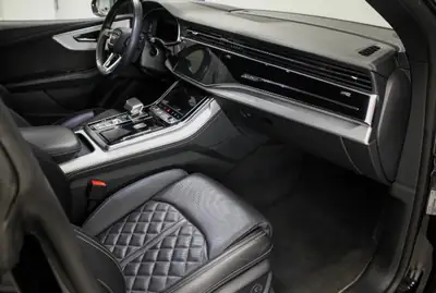 Audi SQ8 4.0 V8 TFSI Quattro — SUV haute performance, sans sinistre, 81000 km — Miniatura 14