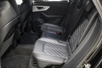 Audi SQ8 4.0 V8 TFSI Quattro — SUV haute performance, sans sinistre, 81000 km — Miniatura 16