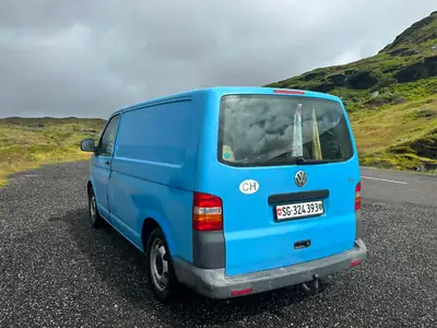 VW T5 1.9 TDI 86 — Minibus polyvalent 2004, sans sinistre, prêt pour l'aventure — dashboard