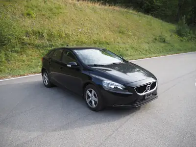 Volvo V40 2.0 D2 Kinetic — Break compact diesel fiable, 139'000 km — vista posteriore