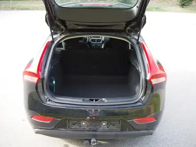 Volvo V40 2.0 D2 Kinetic — Break compact diesel fiable, 139'000 km — Miniatura 12