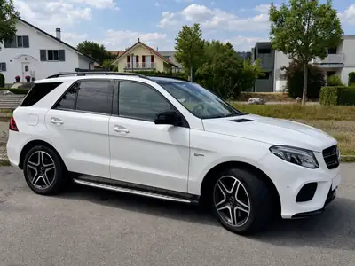 Mercedes-Benz GLE 43 AMG — SUV haute performance, 140'000 km, sans sinistre — side view