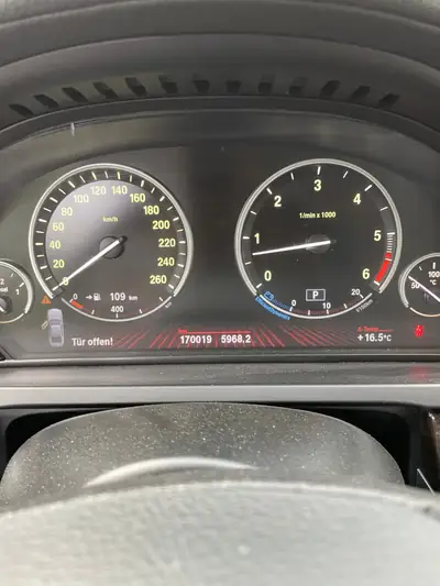 BMW 730d — Berline de luxe diesel, 175'000 km, sans sinistre — Detail
