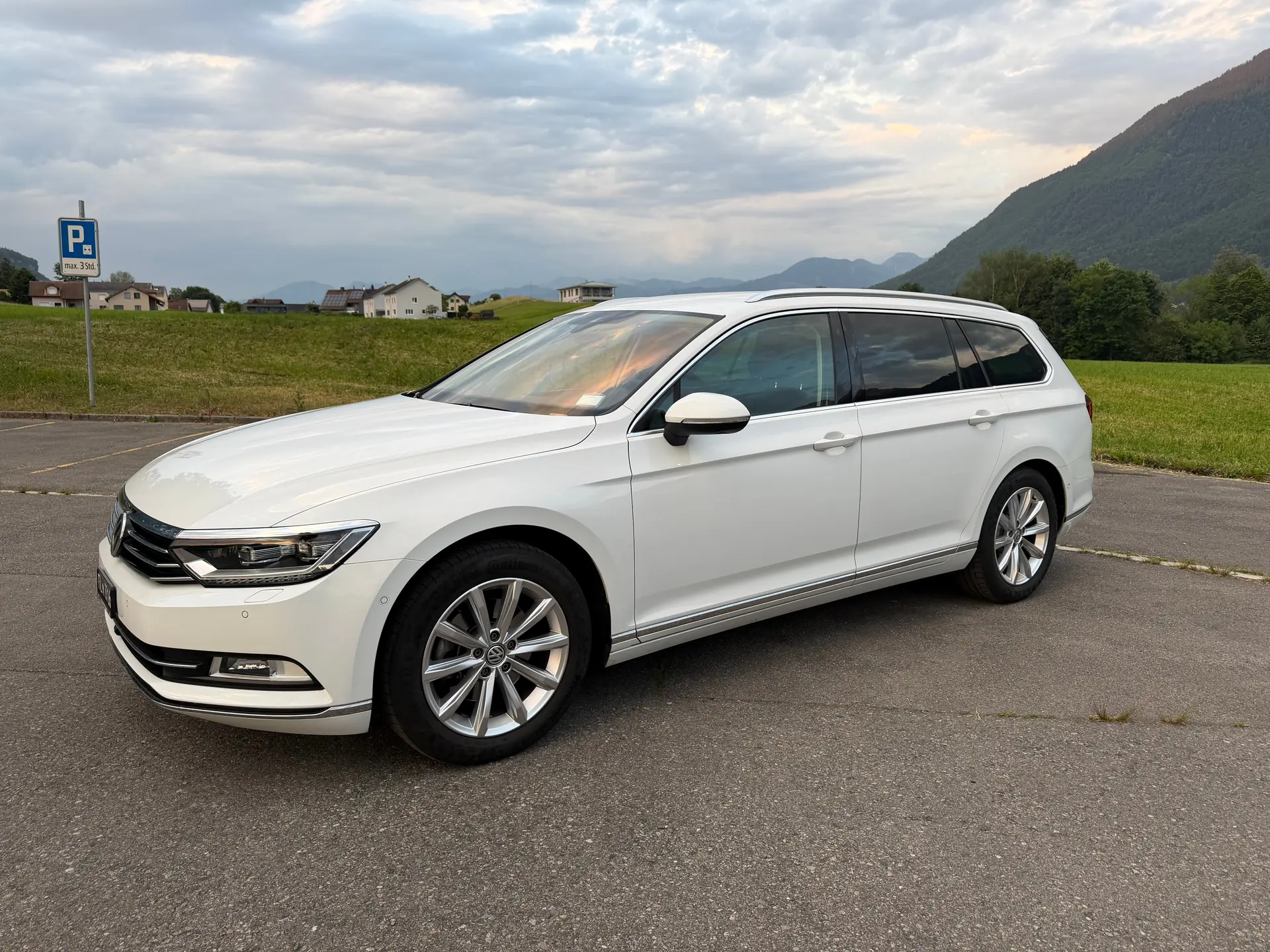 Volkswagen Passat 2018 occasion Mauren — 3
