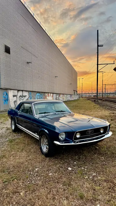 Ford Mustang GT390 V8 Coupé 1968 — Légende américaine authentique, moteur 336 ch — fianco
