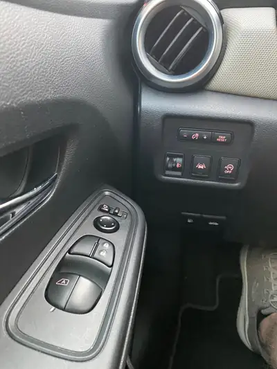 Nissan Micra 0.9 IG-T N-Connecta — Citadine économe et fiable, sans accident — Miniature 16