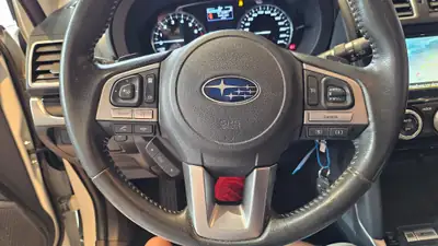 Subaru Forester 2.0i Swiss — SUV polyvalent avec attelage 2000kg et traction intégrale — Miniature 29