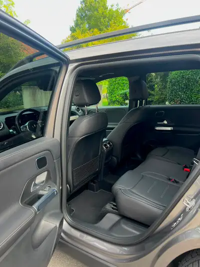 Mercedes-Benz GLB 35 AMG 4MATIC — Performance hybride rechargeable, 46000 km, reprise de leasing — Miniatur 10