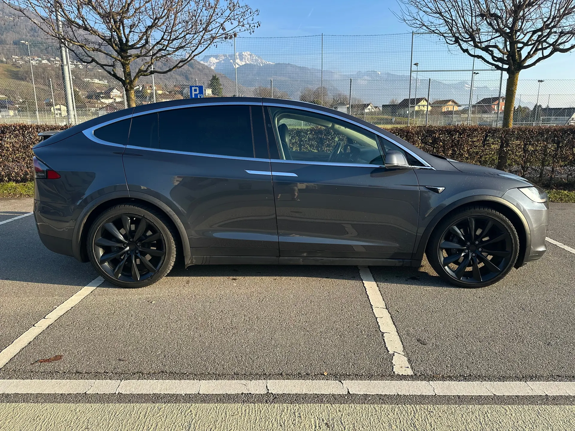 Tesla Model X 2018 occasion Blonay — 3