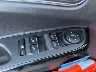 Ford B-Max 1.6 Ti-VCT Trend — Monospace compact, équipé et économe — Miniature 23
