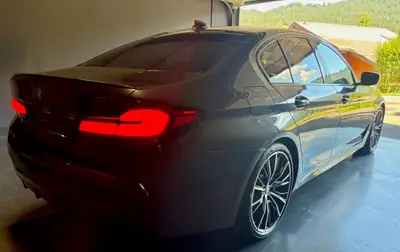 BMW M550i xDrive SAG — Berline sportive 530 ch, équipement M complet, 45'000 km — Miniature 12
