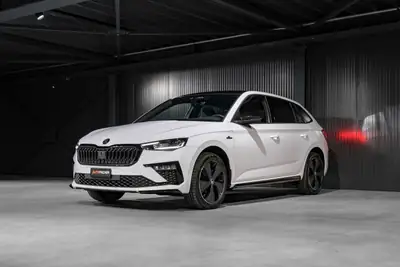 Skoda Scala 1.5 TSI Monte Carlo — Berline dynamique avec toit panoramique et garantie 5 ans — Innenraum
