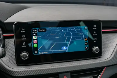 Skoda Scala 1.5 TSI Monte Carlo — Berline dynamique avec toit panoramique et garantie 5 ans — Miniatur 18