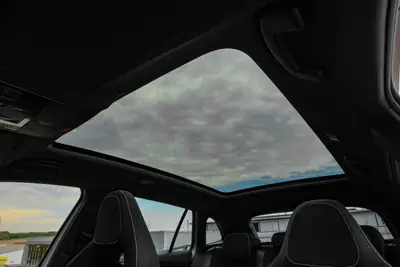 Skoda Scala 1.5 TSI Monte Carlo — Berline dynamique avec toit panoramique et garantie 5 ans — Miniatur 24