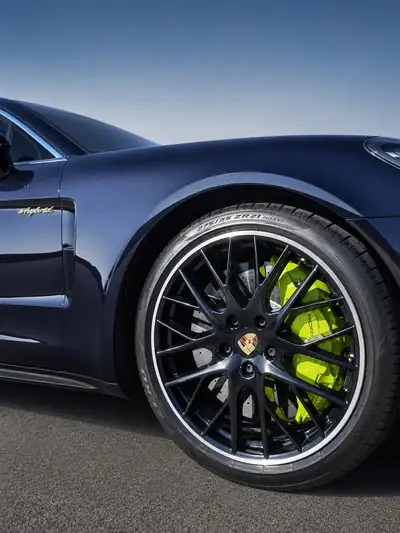 Porsche Panamera 4.0 V8 Turbo S E-Hybrid Sport Turismo — Hybride rechargeable 680 ch, faible kilométrage — detail