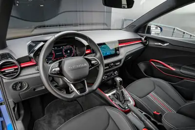 Skoda Fabia 1.0 TSI Monte Carlo DSG — Citadine dynamique, garantie 5 ans, très peu kilométrée — Miniatura 13