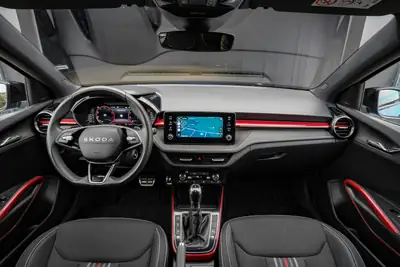 Skoda Fabia 1.0 TSI Monte Carlo DSG — Citadine dynamique, garantie 5 ans, très peu kilométrée — Miniatura 15
