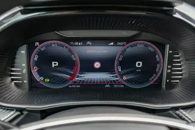 Skoda Fabia 1.0 TSI Monte Carlo DSG — Citadine dynamique, garantie 5 ans, très peu kilométrée — Miniatura 17