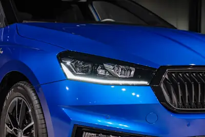 Skoda Fabia 1.0 TSI Monte Carlo DSG — Citadine dynamique, garantie 5 ans, très peu kilométrée — Miniatura 26