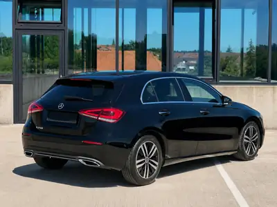 Mercedes-Benz Classe A 250 — Compacte dynamique, révisée, 8 pneus neufs inclus — Thumbnail 7