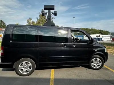 VW T5 2.5 TDI 174 Business — Utilitaire robuste, automatique, 210'000 km — côté