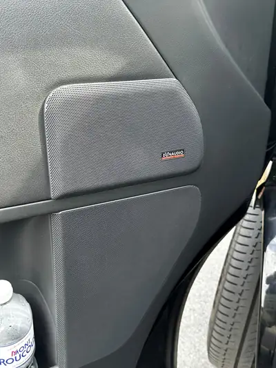 VW T5 2.5 TDI 174 Business — Utilitaire robuste, automatique, 210'000 km — détail