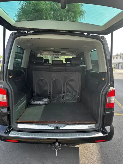 VW T5 2.5 TDI 174 Business — Utilitaire robuste, automatique, 210'000 km — Miniature 8